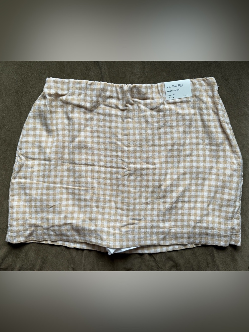 The A&F Scarlett Linen-Blend Mini
Skort gingham - Picture 2 of 6